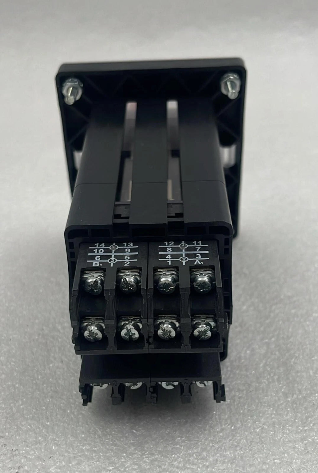 Siemens 7PA2341 LOCKOUT FAST RELAY 4NC/NO