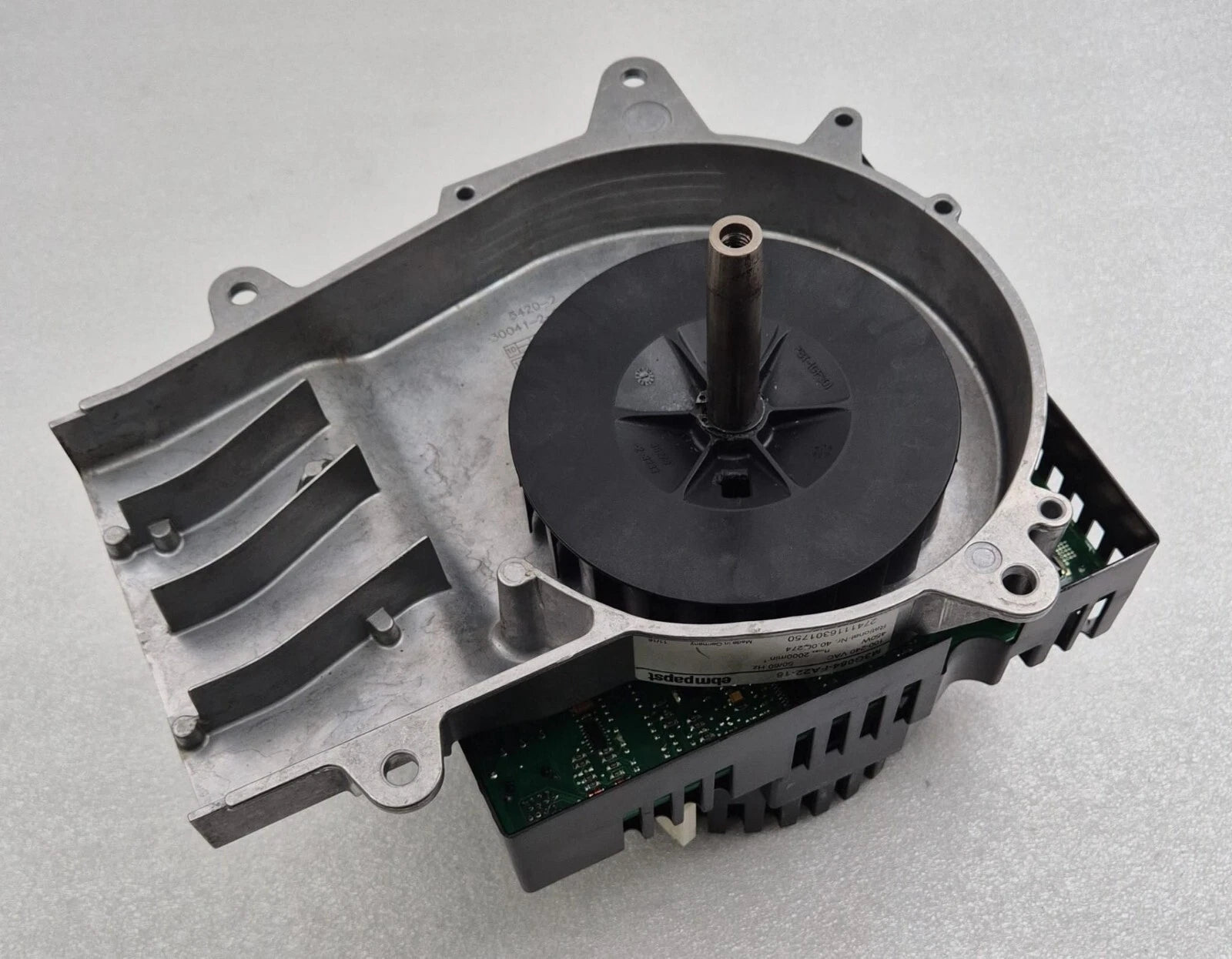 Ebmpapst M3G084-FA22-16 4000274 Centrifugal Fan Motor 450W 100-240VAC