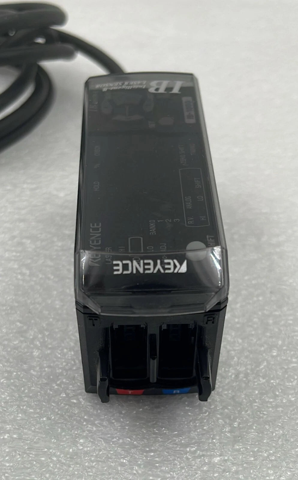 KEYENCE IB-1000 digital laser sensor amplifier connector
