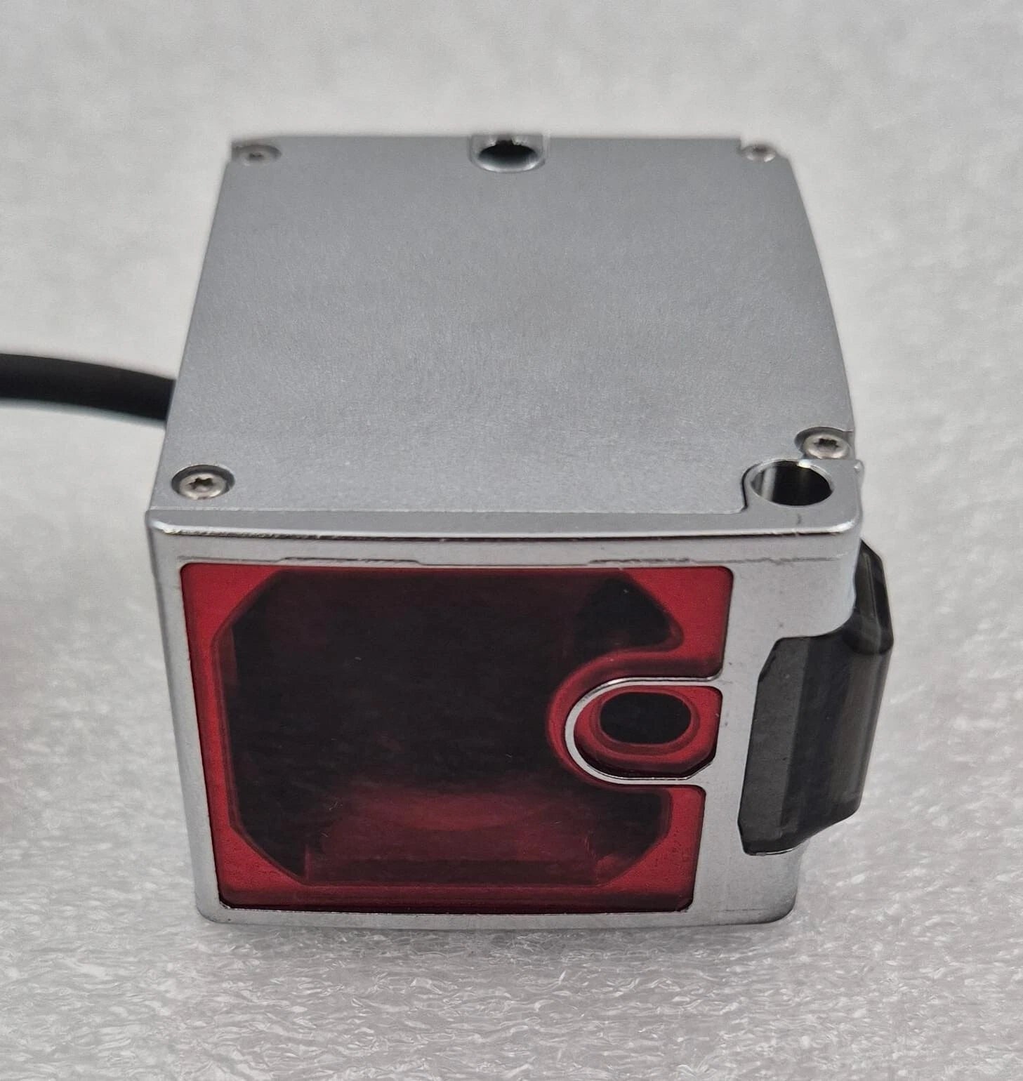 KEYENCE LR-TB5000C Laser Sensor Distance Detector 20-30VDC 1.0mW 660nm IO-Link