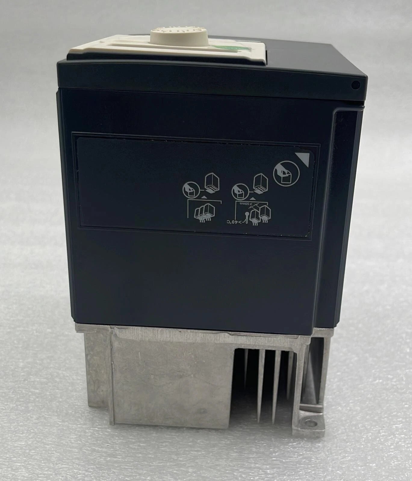 Schneider Electric Altivar ATV312HU15N4 AC variable frequency drive 1.5kW 380–500V