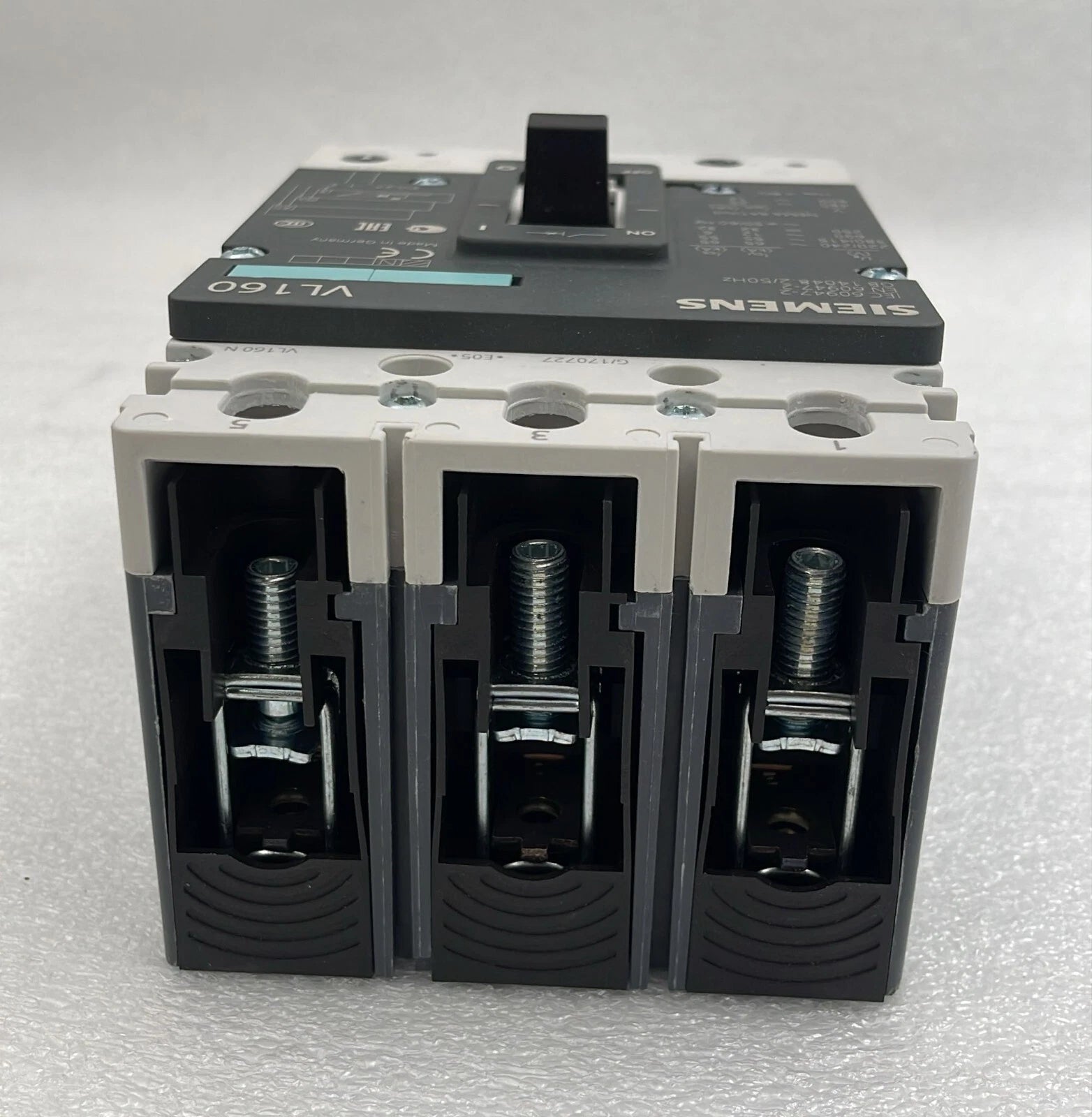 Siemens VL160 Circuit Breaker 3VL2716-1AA33-0AA0 W/Current Trigger 3VL9210-7DC30