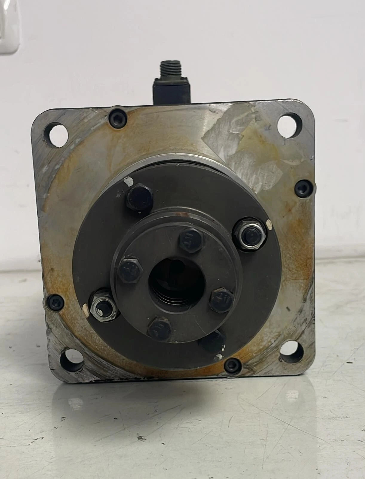 FANUC A06B-0315-B232 AC Servo Motor 10S 2000RPM Taper Shaft