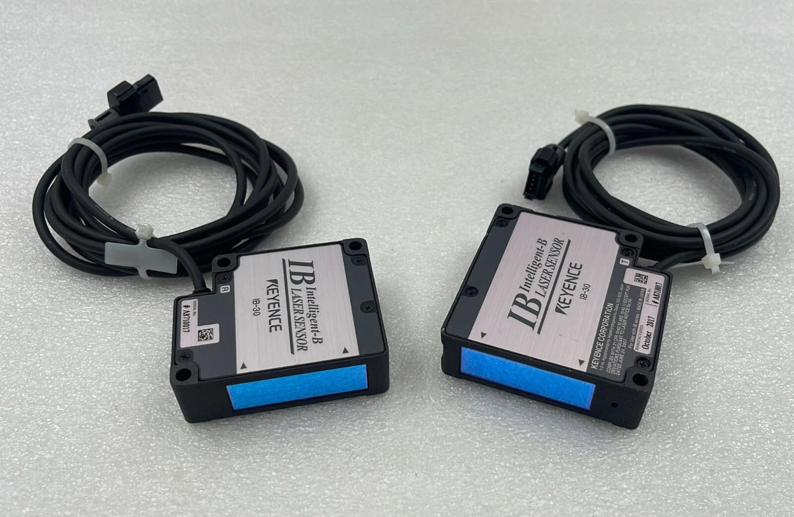 Keyence IB-30 Intelligent B Laser Sensor Head industrial automation sensor