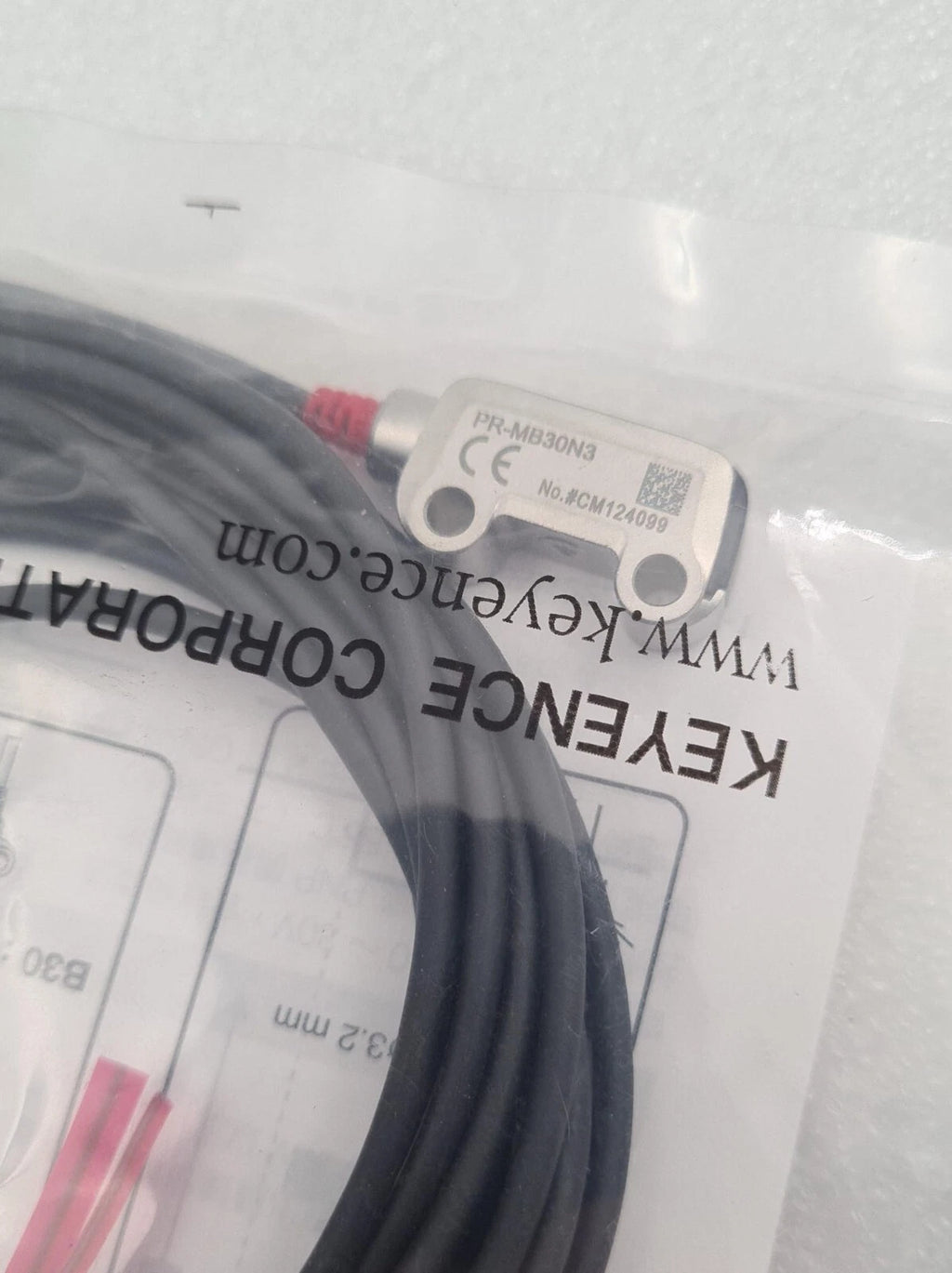 [LOT 3 PCS] NEW SEALED - KEYENCE PR-MB30N3 Photoelectric Sensor 24MB3N3