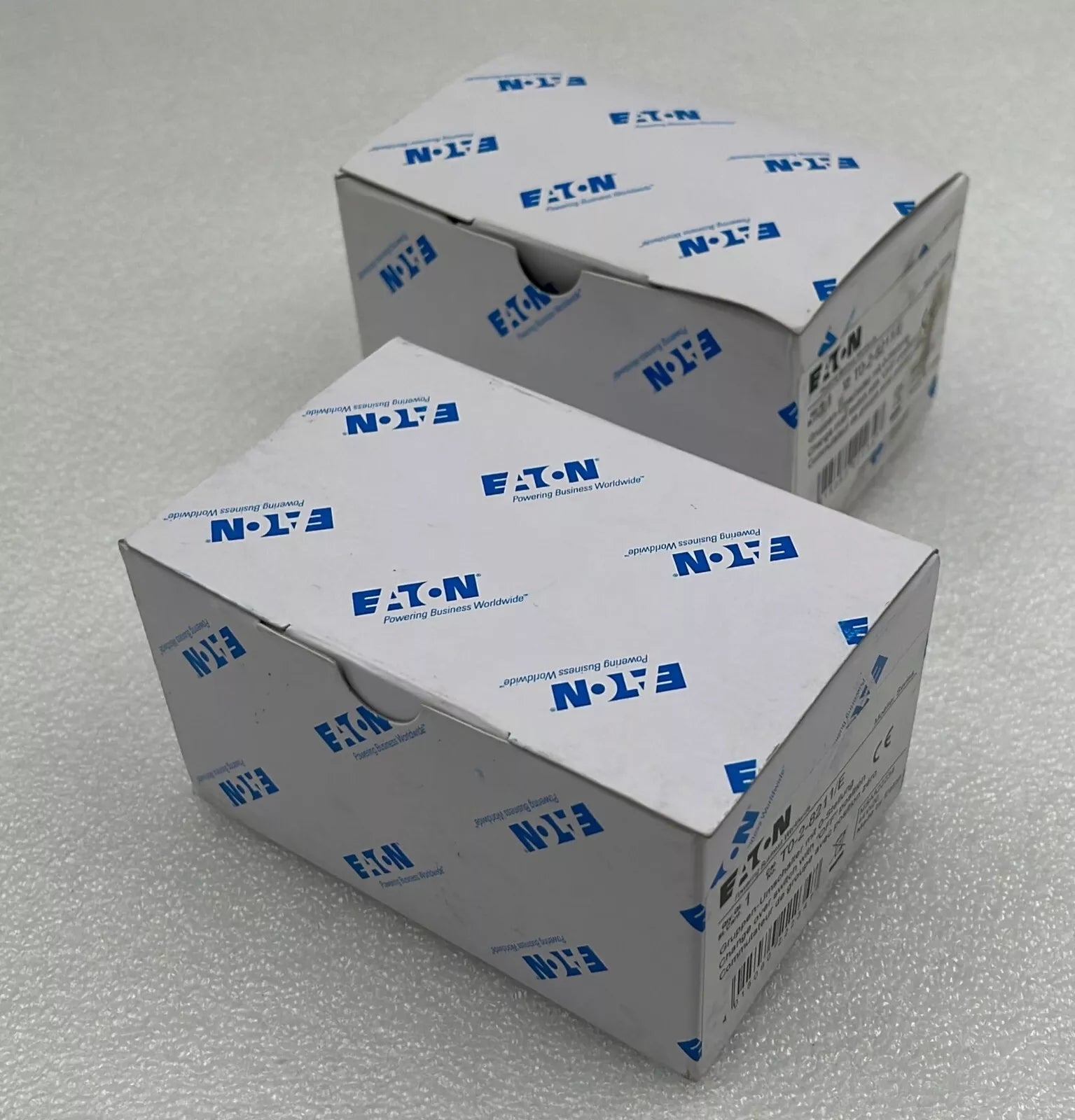 [LOT 2] NEW- Eaton T0-2-8211/E IEC / EN 60947-3 Position Group Switch On Off UPS