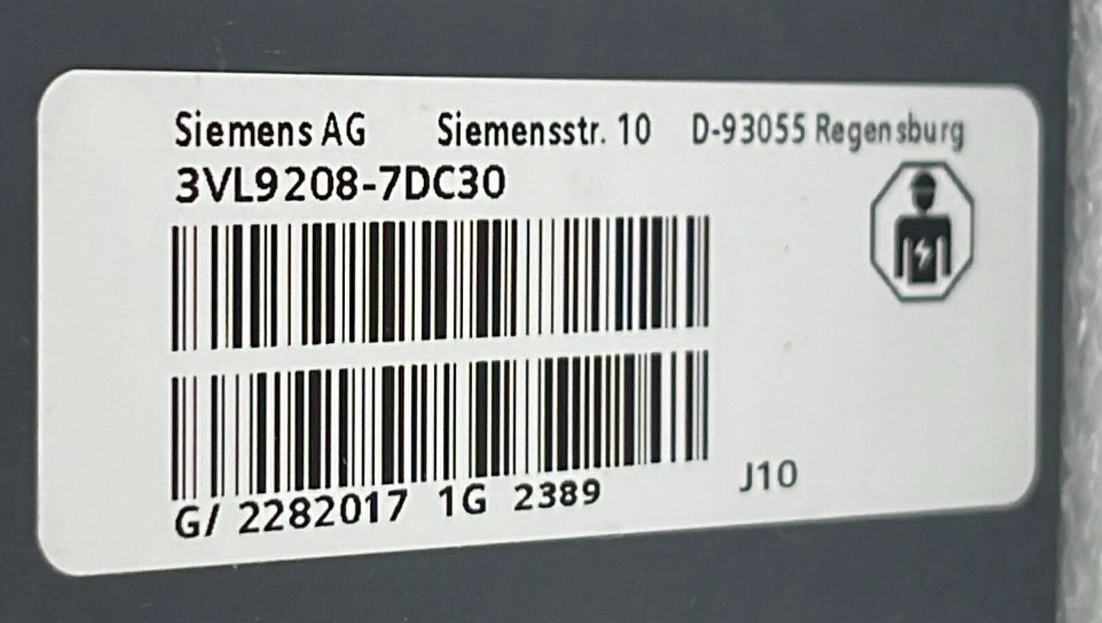 Siemens VL160 Circuit Breaker 3VL2716-1AA33-0AA0 Current Trigger 3VL9208-7DC30