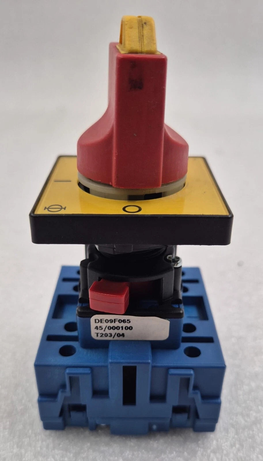 KRAUS & NAIMER KH16 DISCONNECT POWER CONTROL SWITCH ON-OFF