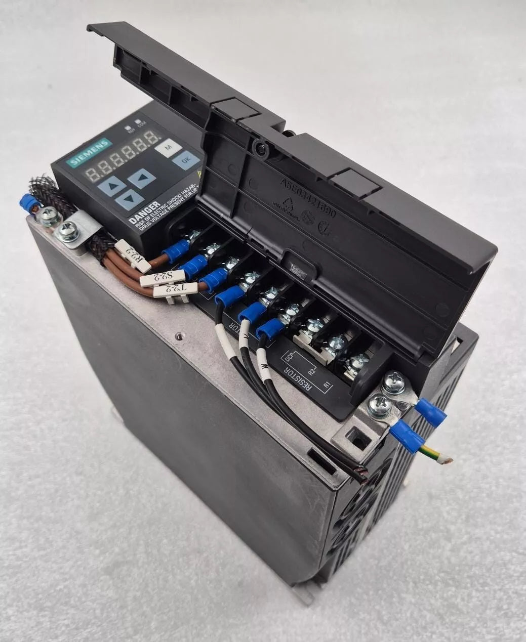 SIEMENS SINAMICS V90 PROFINET 6SL3210-5FE11-5UF0 PLC Drive 380-480V 1.5/1.75kW