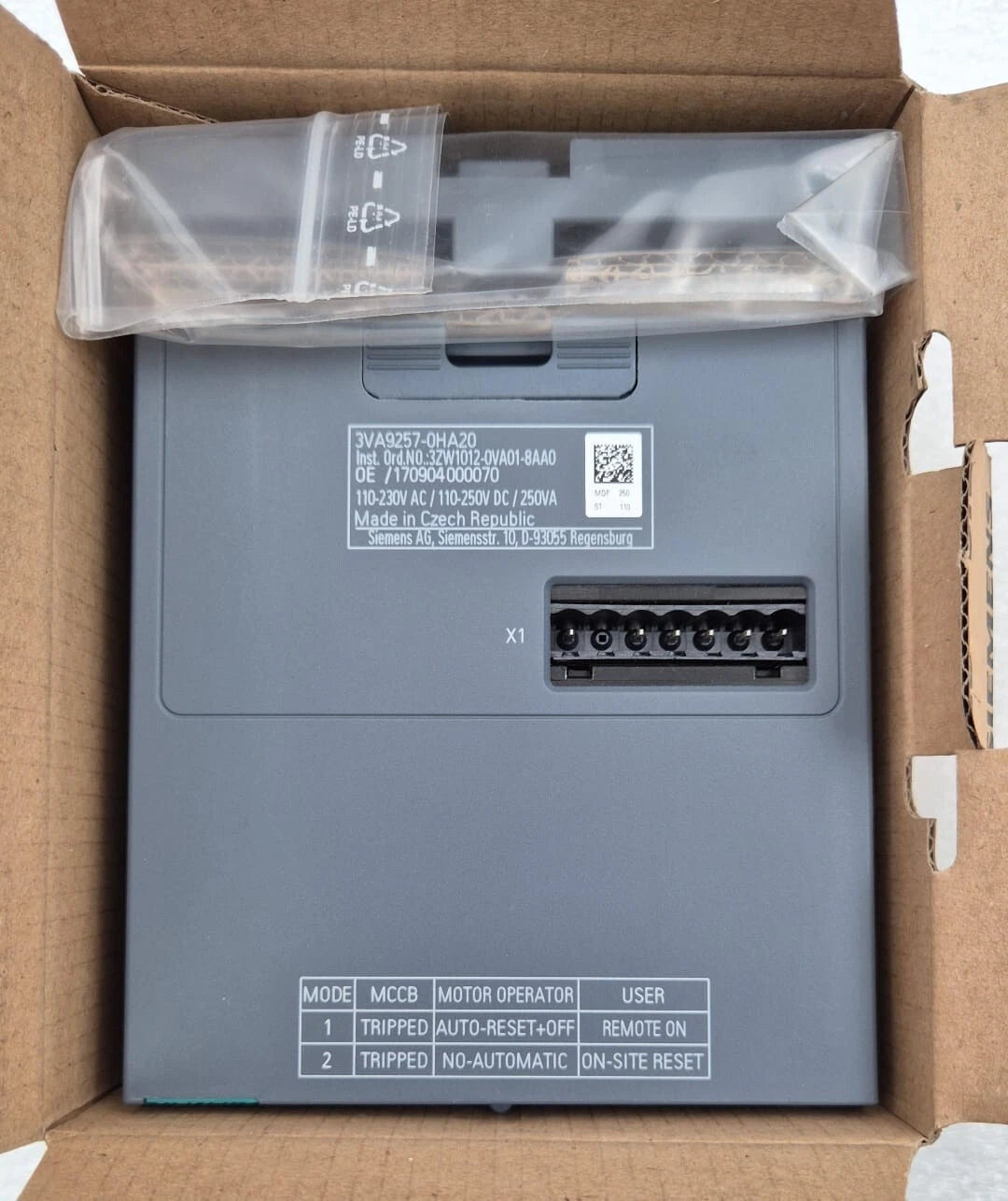 **NEW** SIEMENS 3VA9257-0HA20 MO-motor operator MO320 110-230V