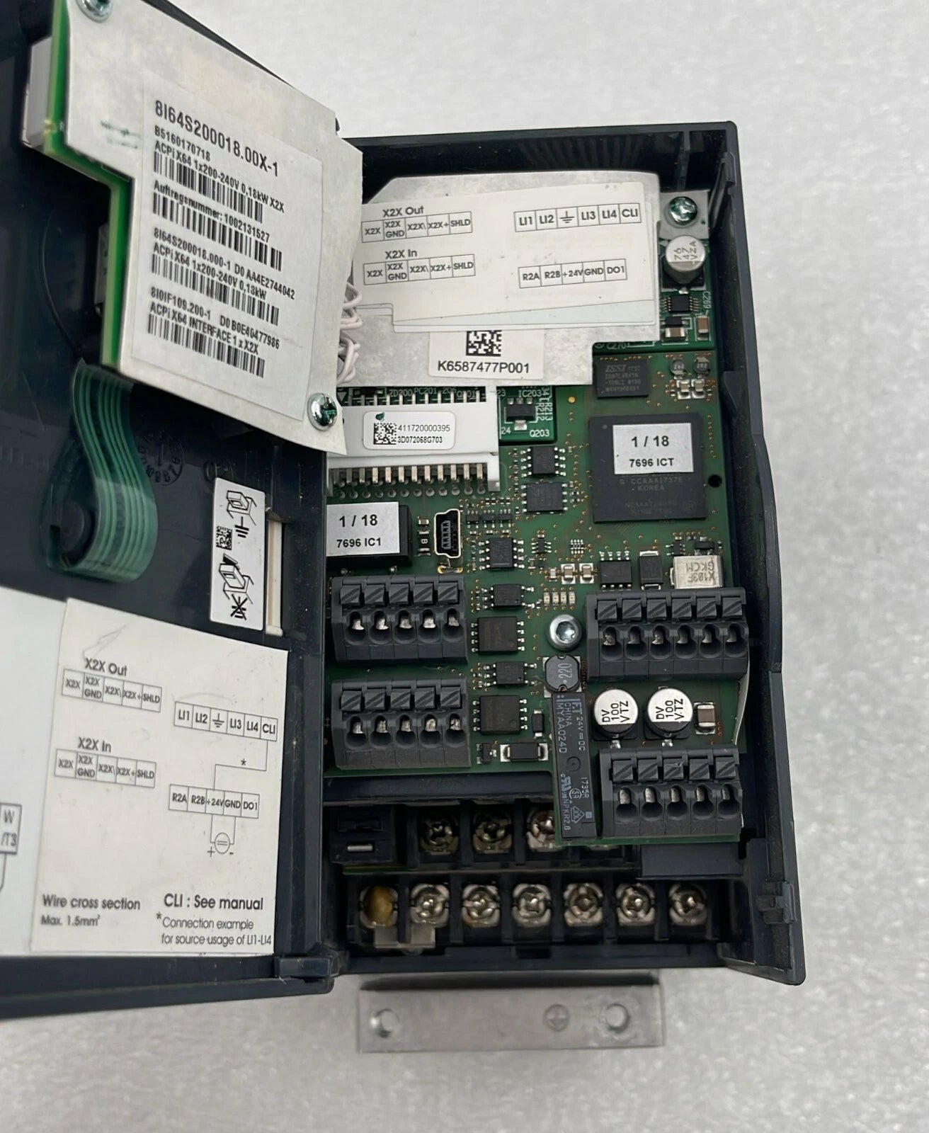 B&R Automation ACOPOSinverter X64 8I64S200018.000-1 0,18kW 0,25HP V5.1